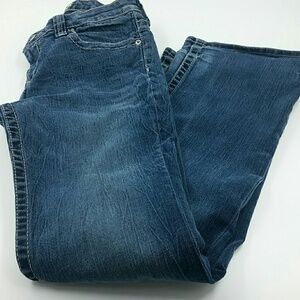 BIG STAR l Maddie Mid Rise Fit Bootcut B3